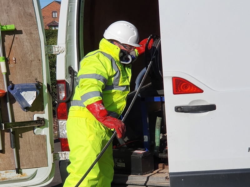 Wyre drainage plumber fixing blocked drain