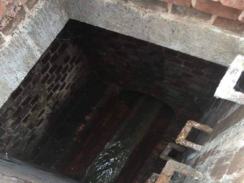 Drain maintenance by Wyre Drainage